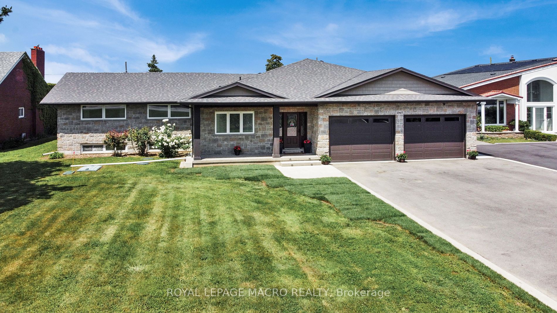 1065 North Service Road