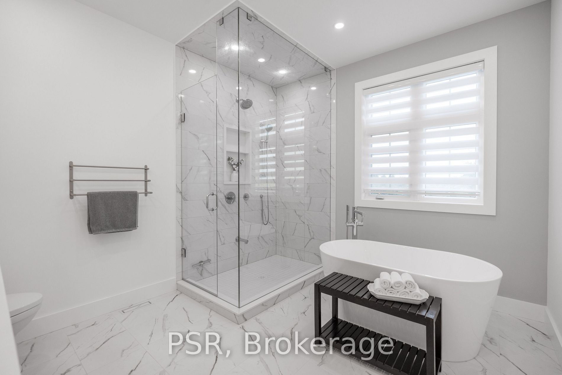 16 Masters Creek Boulevard