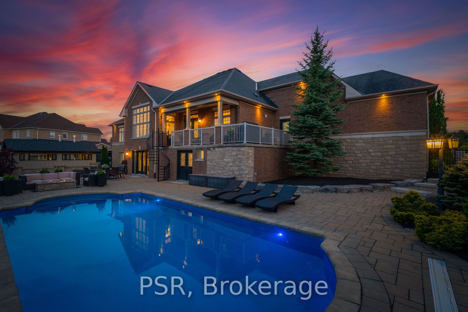 16 Masters Creek Boulevard