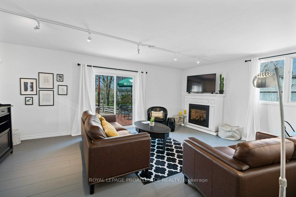 3 Corey St