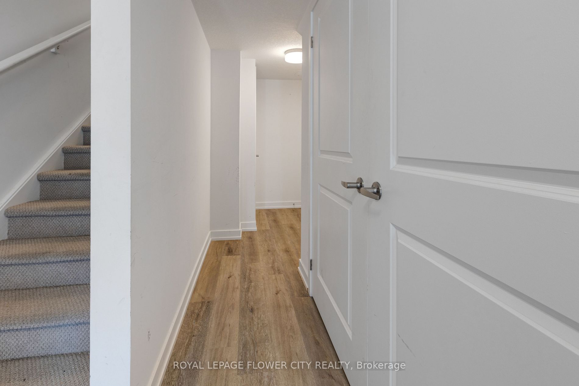 205 West Oak Tr, #16