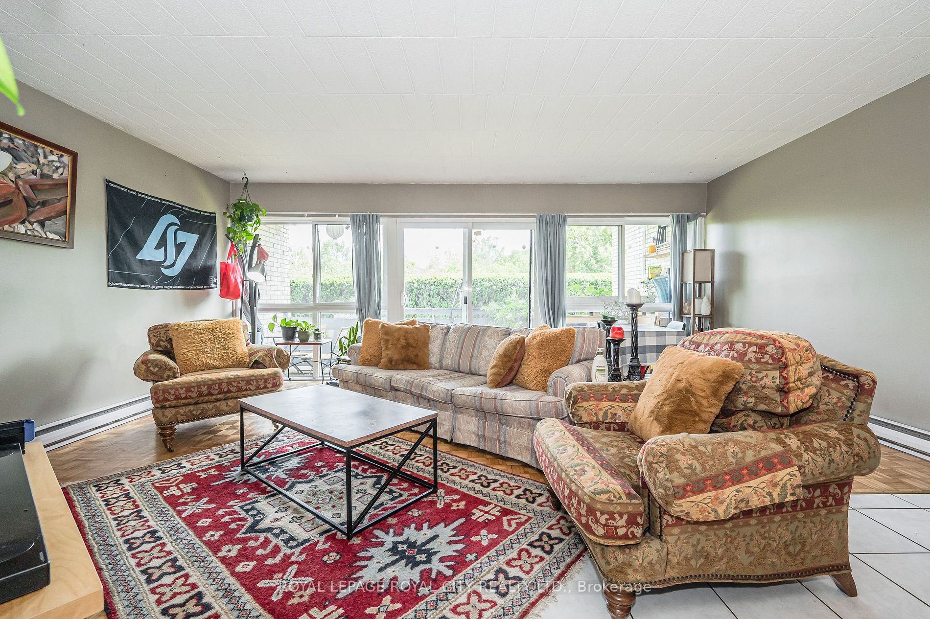 105 Conroy Cres, #103
