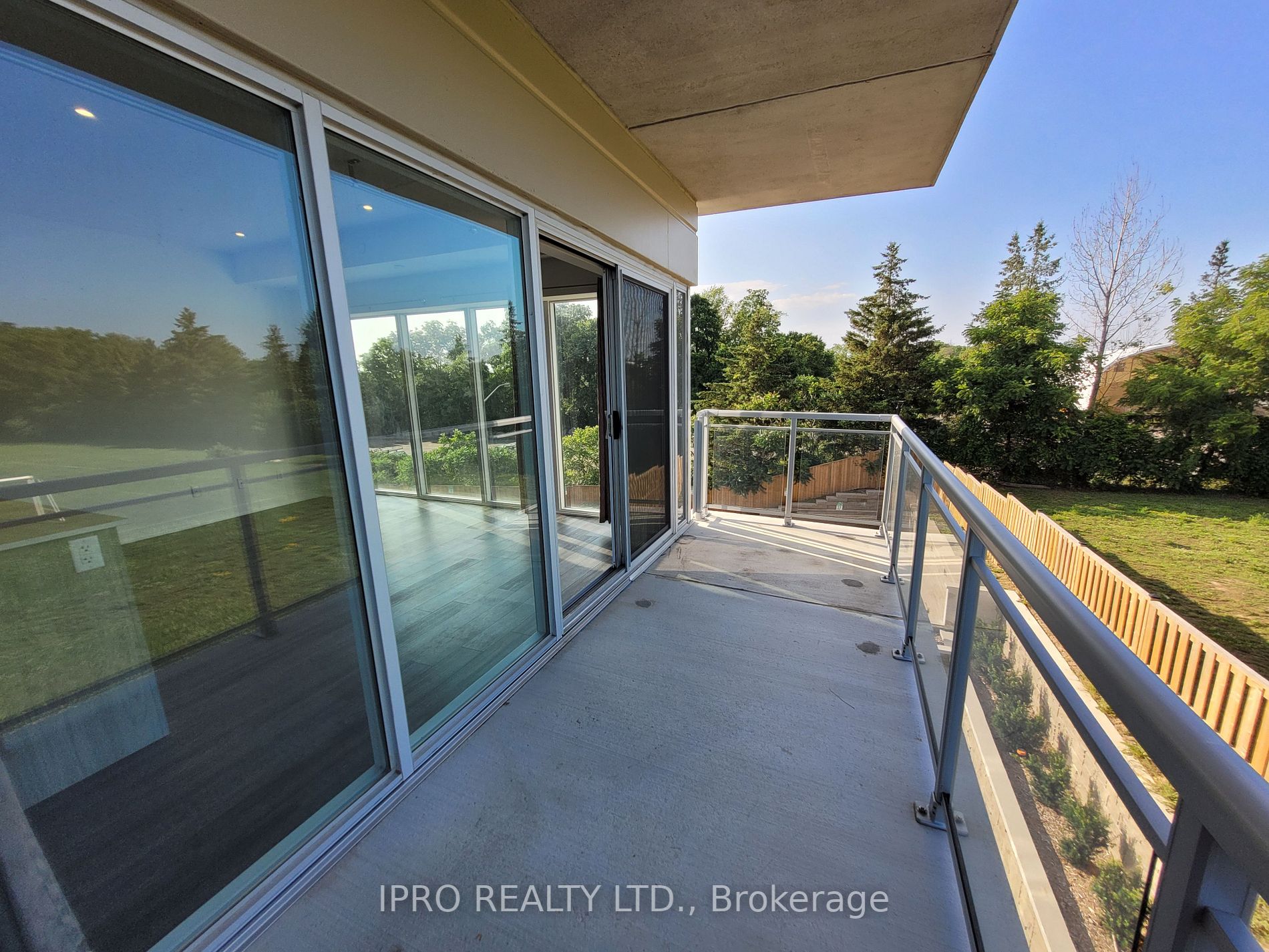 16 Markle Crescent, #301