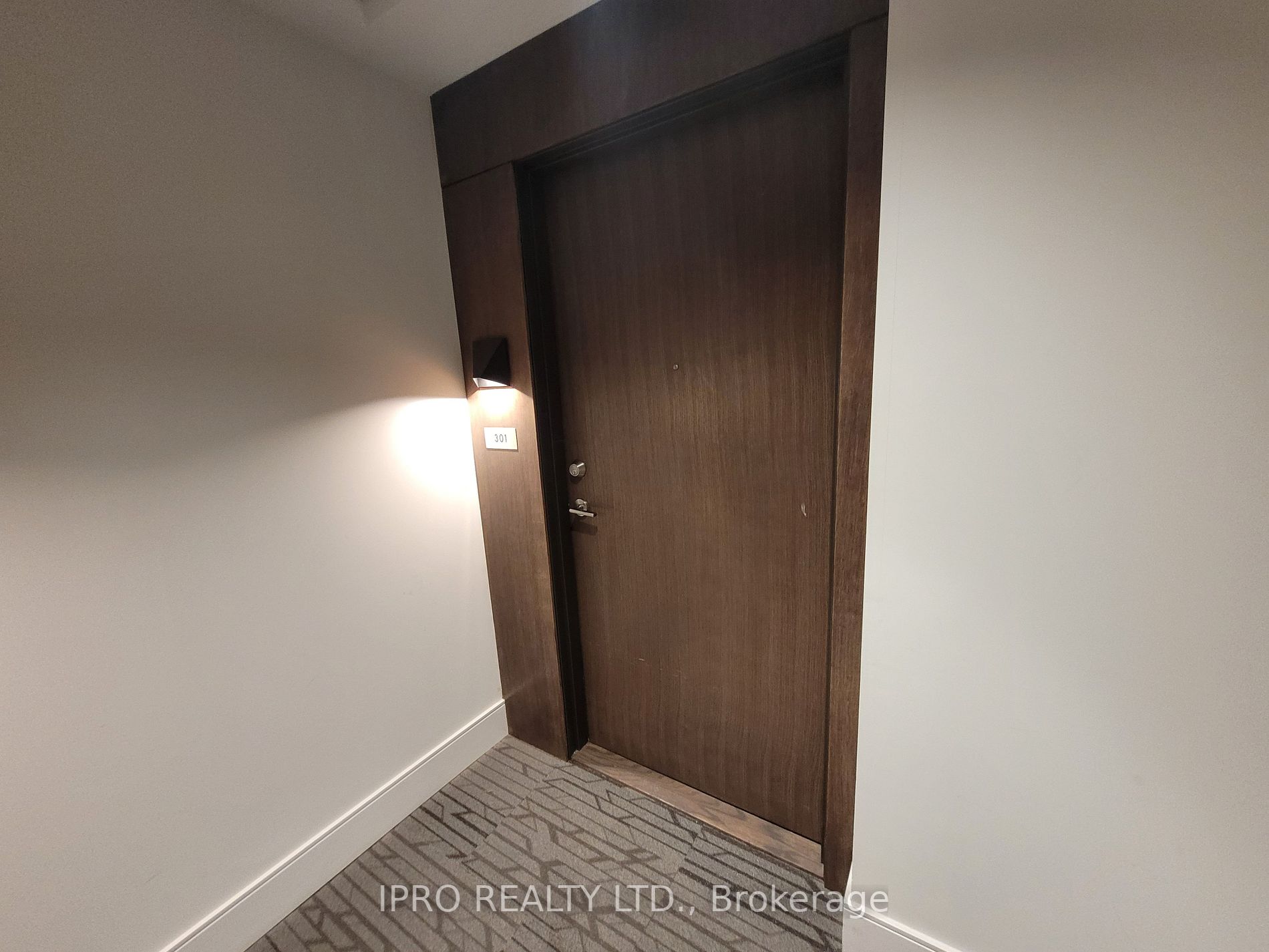 16 Markle Crescent, #301