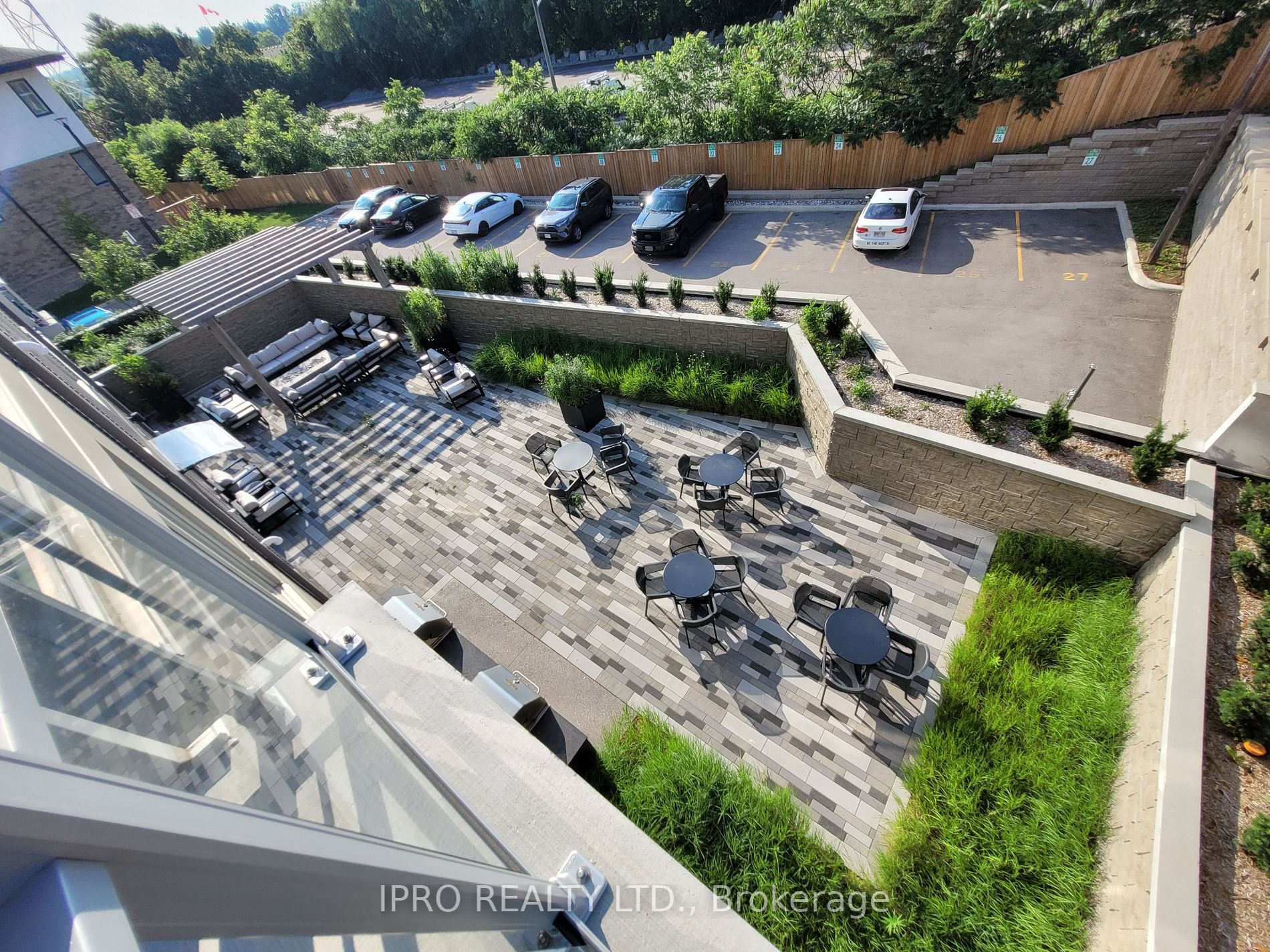 16 Markle Crescent, #301