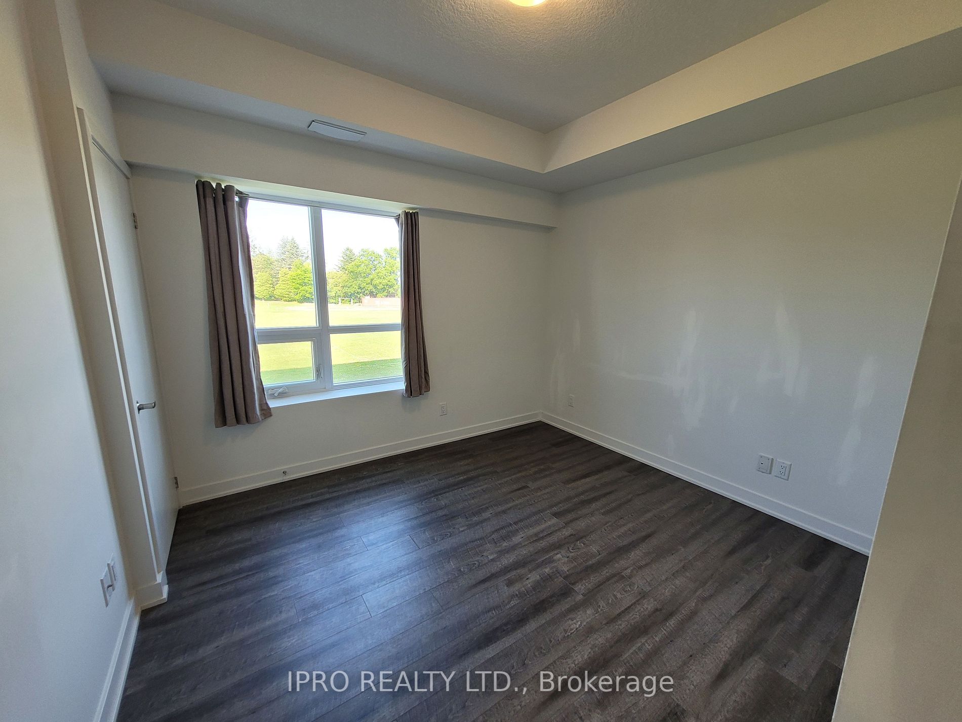 16 Markle Crescent, #301
