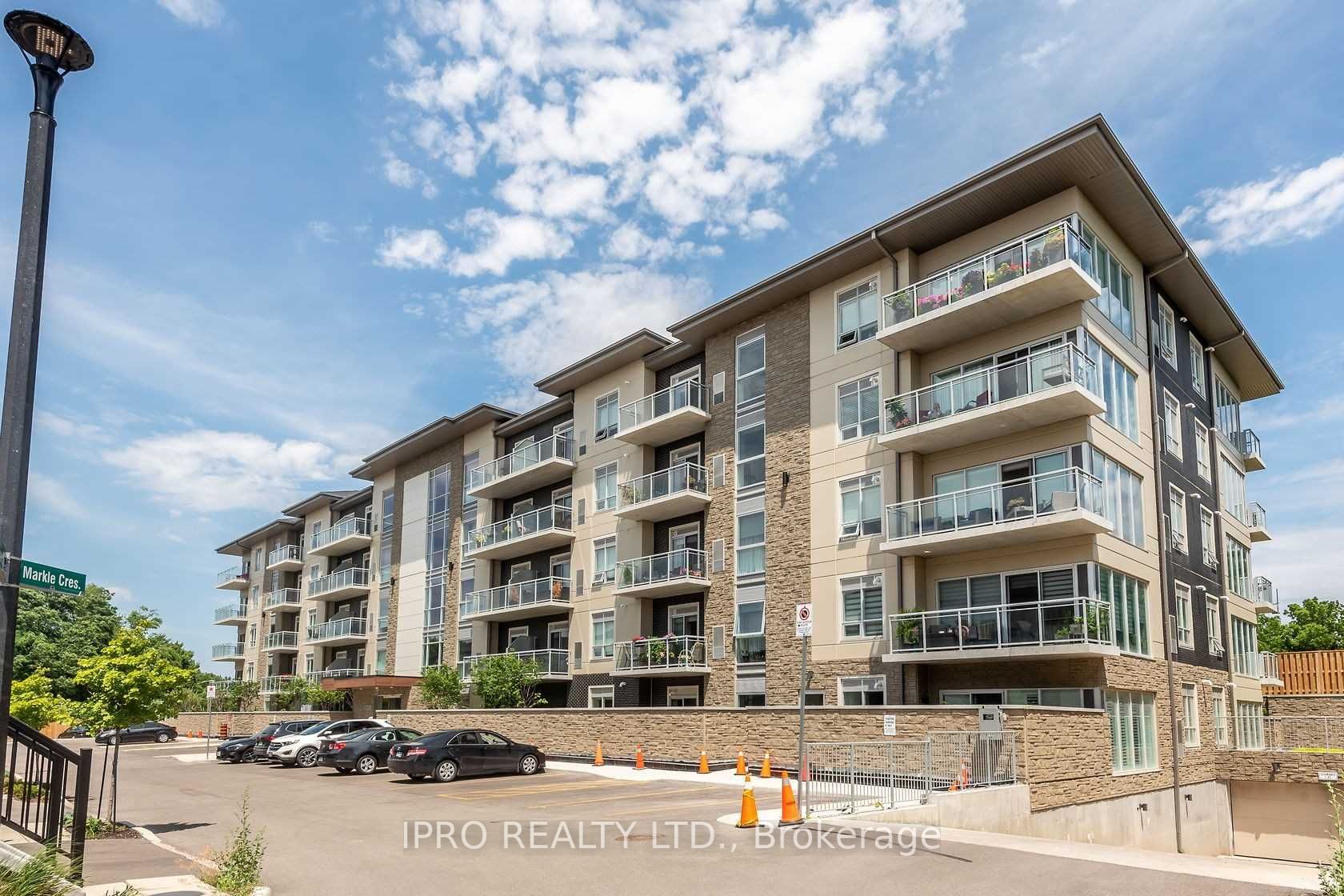 16 Markle Crescent, #301