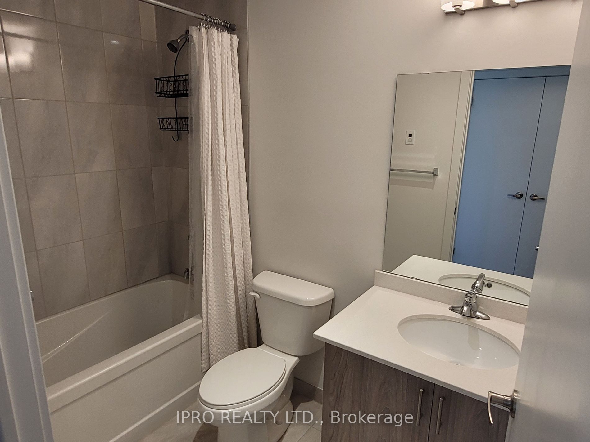 16 Markle Crescent, #301