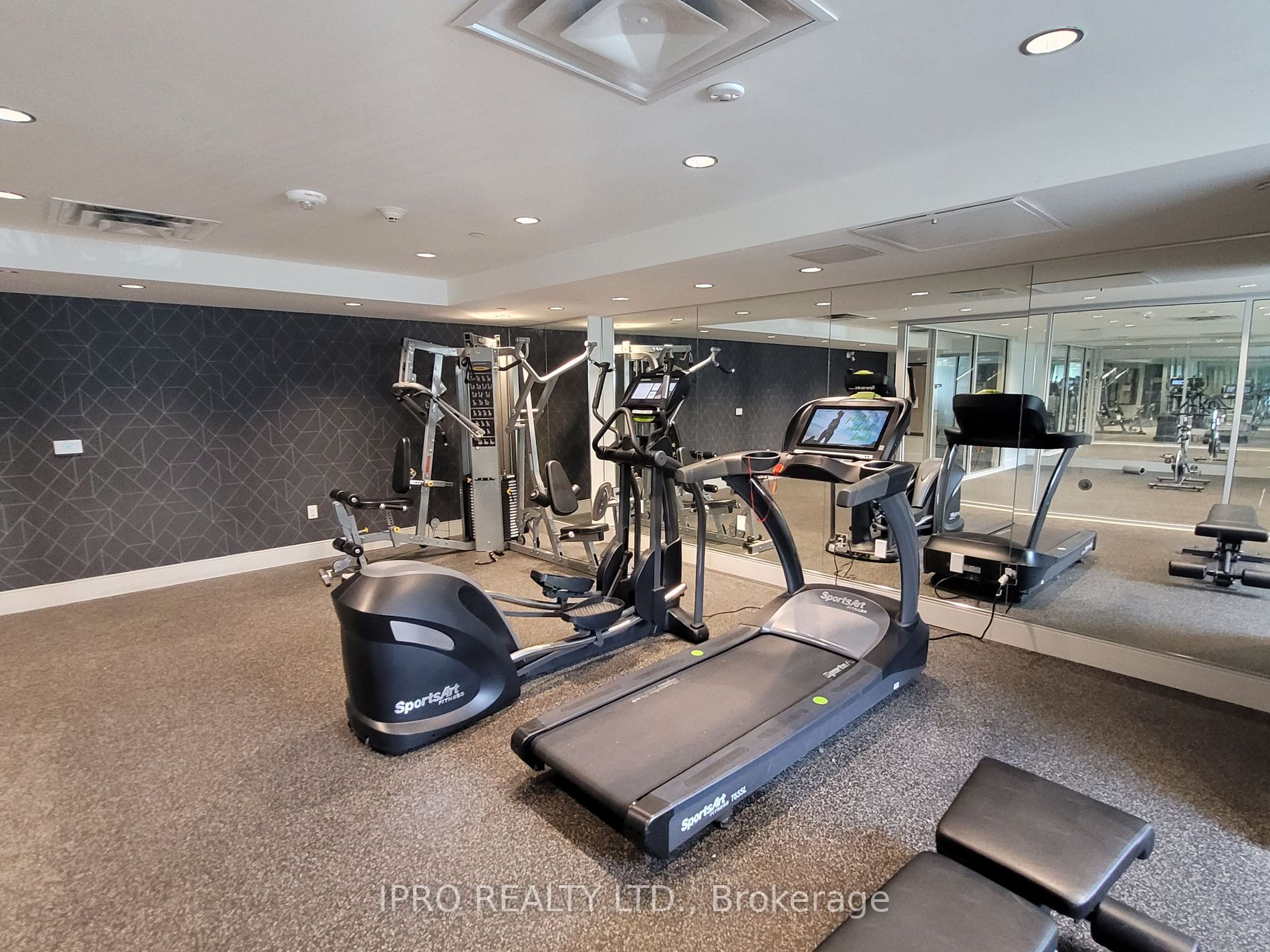 16 Markle Crescent, #301