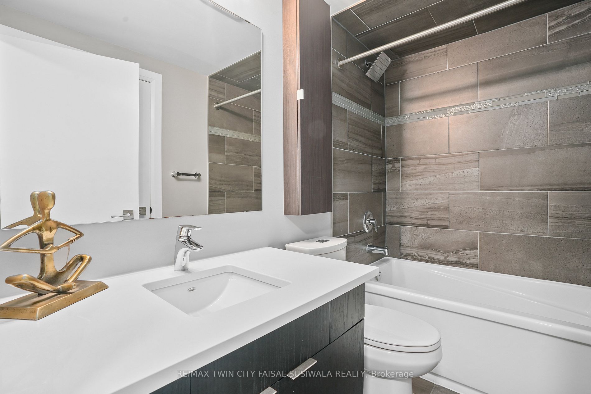 63 Arthur Street, #308