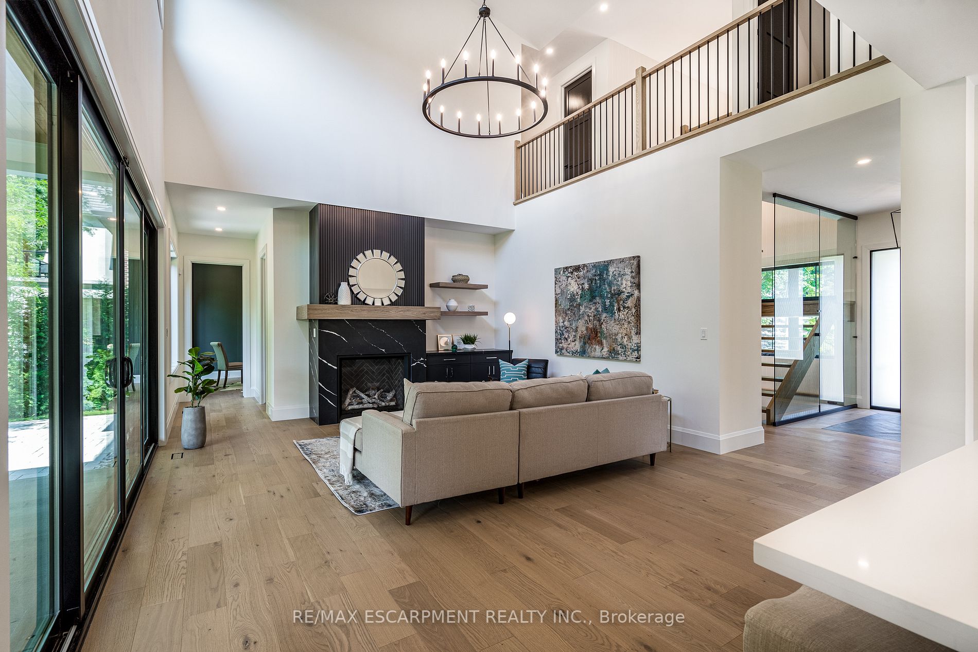 9 PARKER Avenue