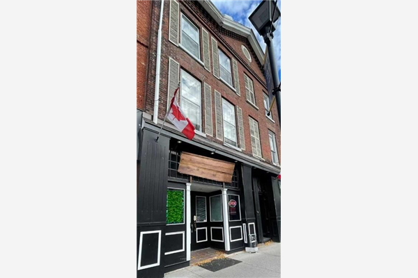 38 King St W, Cobourg