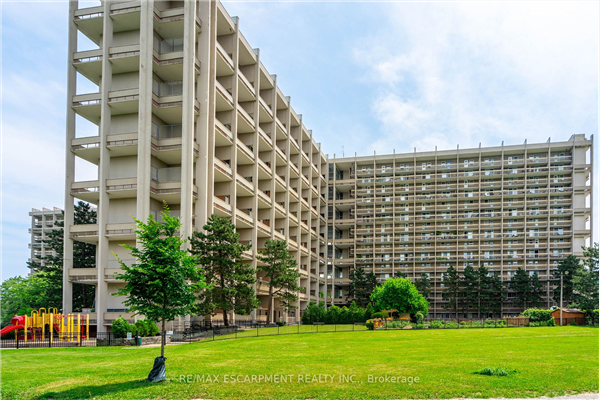 350 Quigley Rd, Hamilton