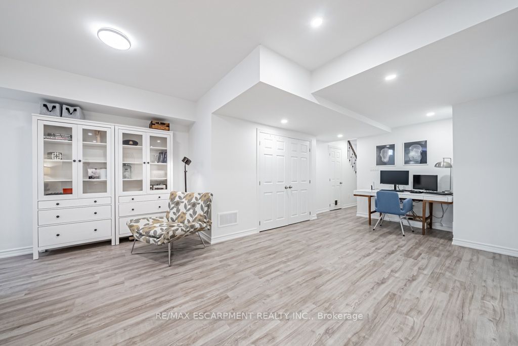 282 Lewis Rd