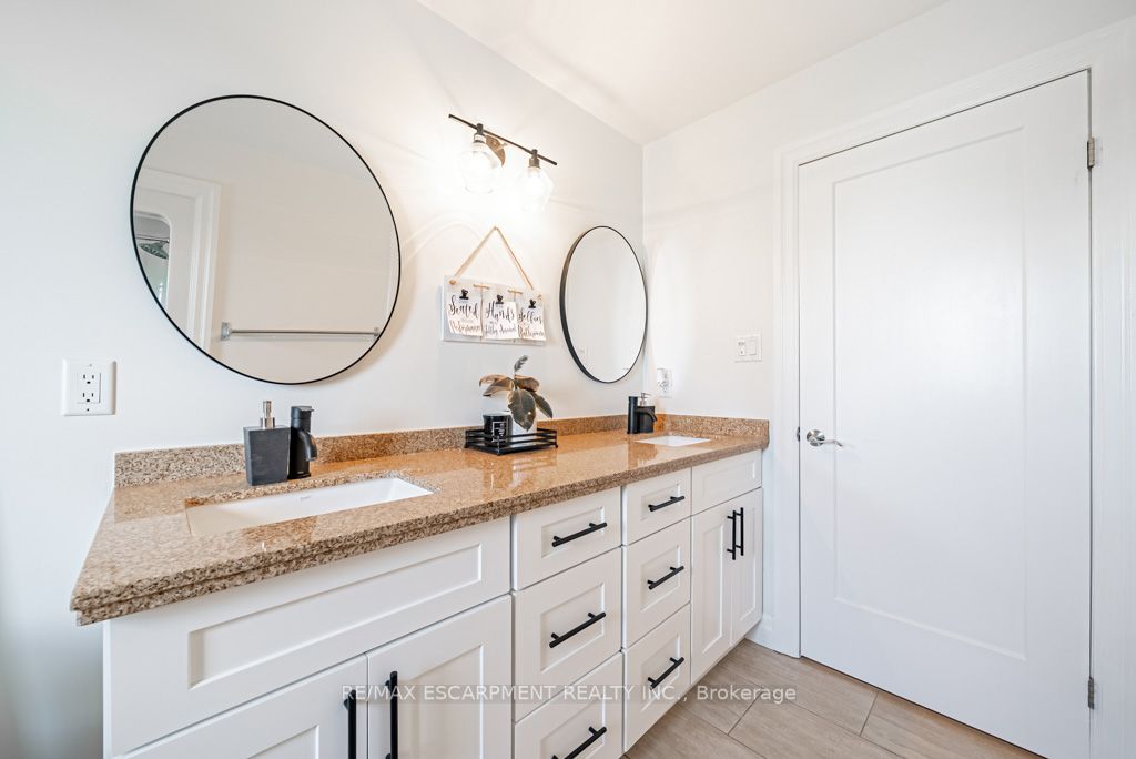 282 Lewis Rd