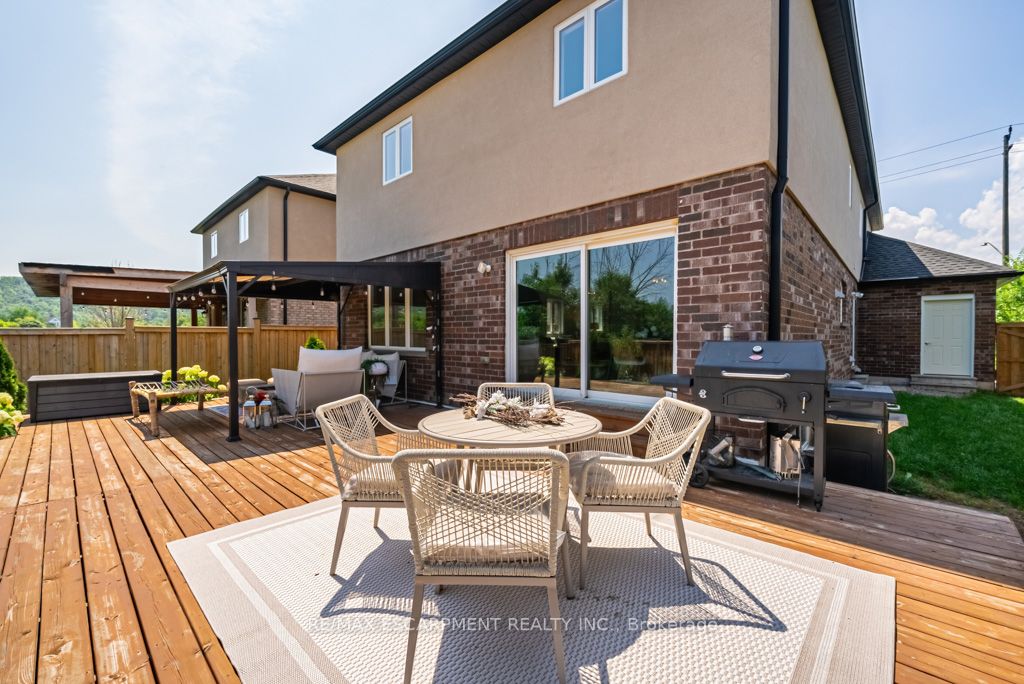 282 Lewis Rd