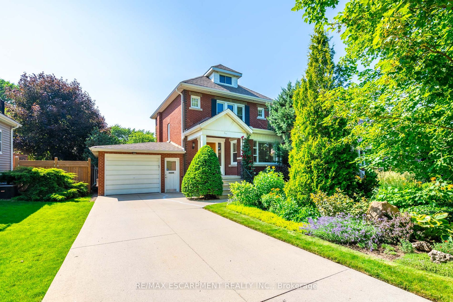 67 Lake Avenue Dr