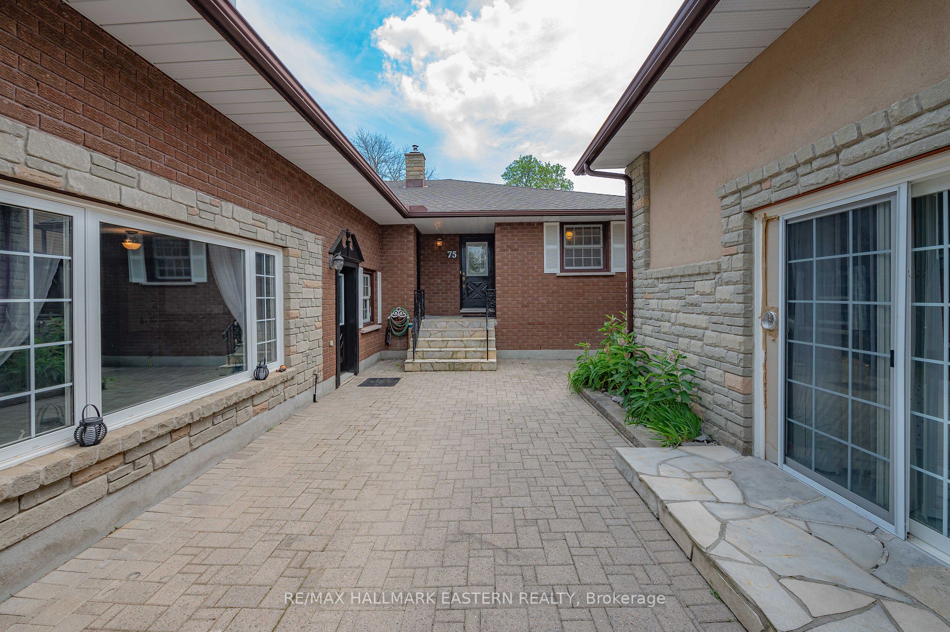75 Riverside Dr