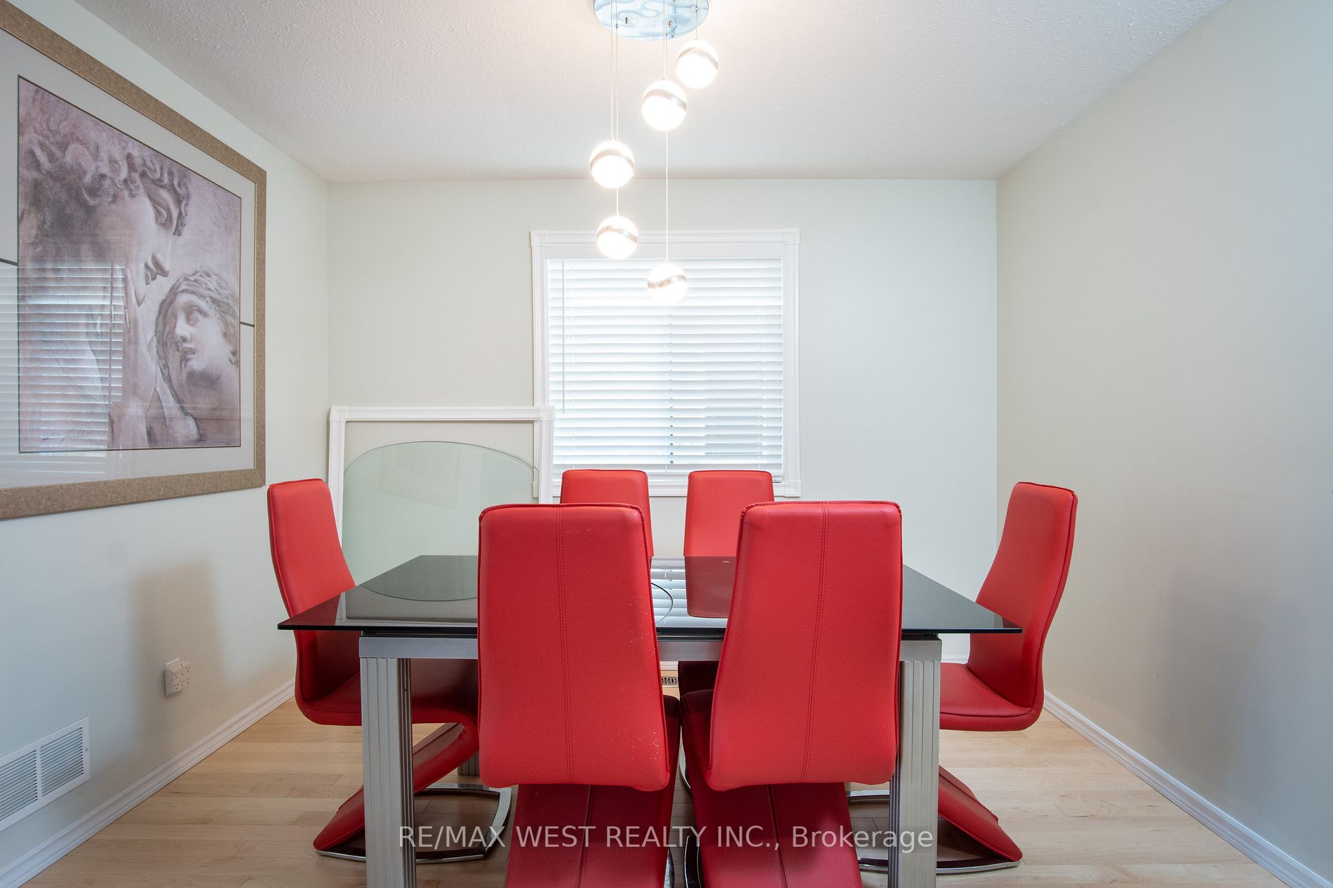 6 Paulstown Cres