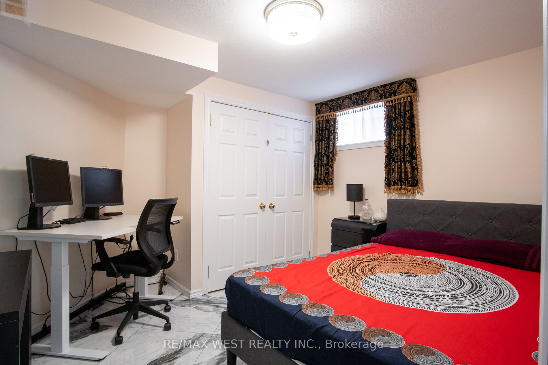 6 Paulstown Cres