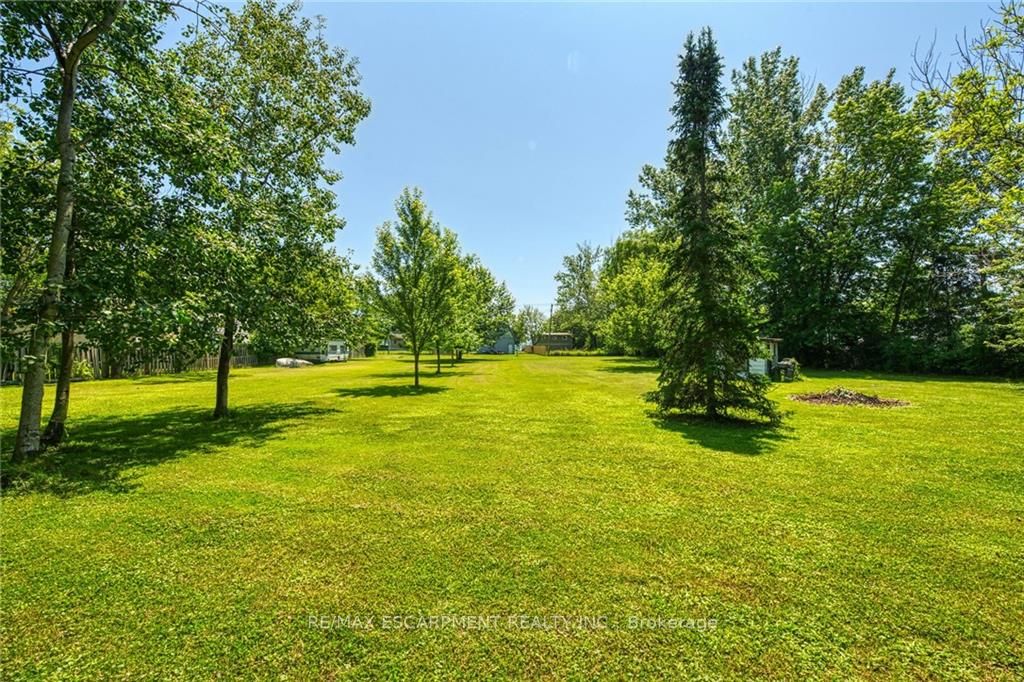 1 COUNTRY Lane