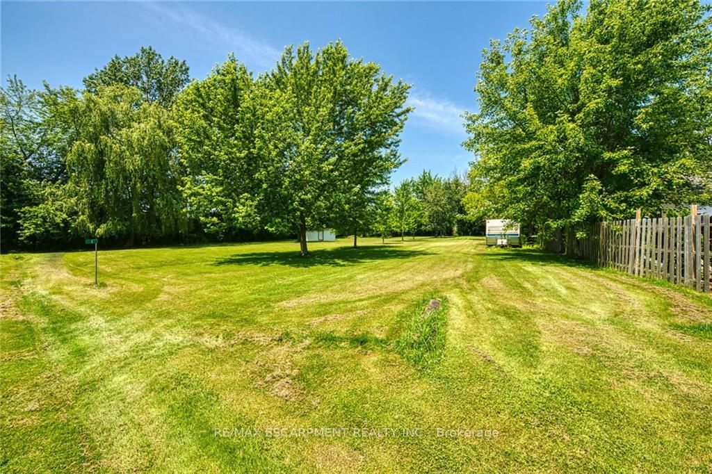 1 COUNTRY Lane