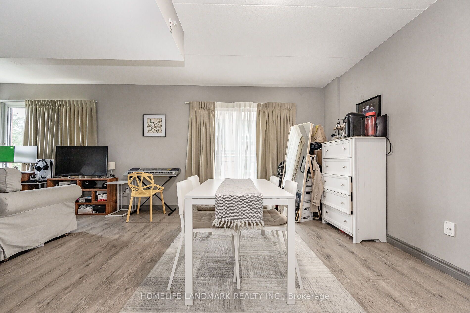 Listing X6648516 - Large Photo # 1