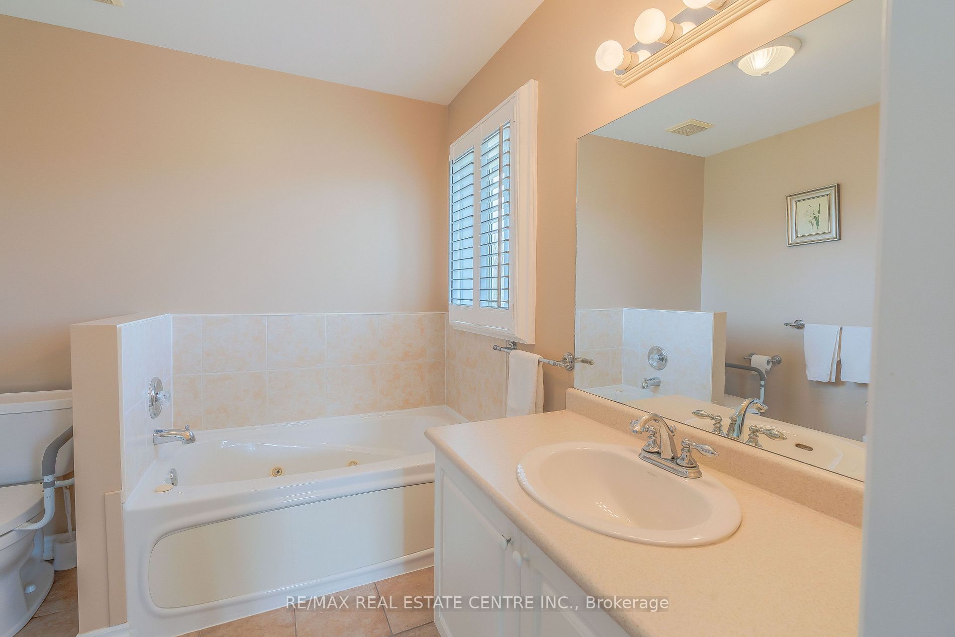 395389 County 12 Road