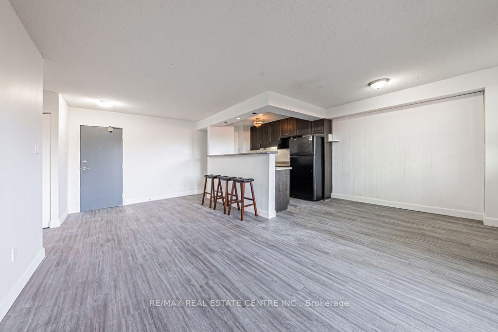 793 Colborne Street, #204