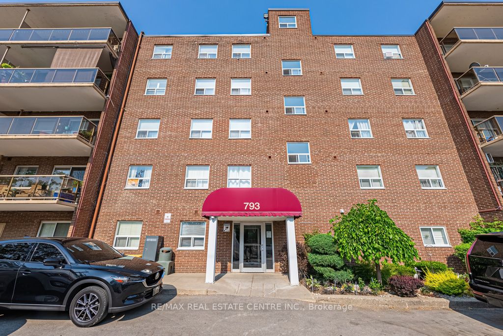 793 Colborne Street, #204