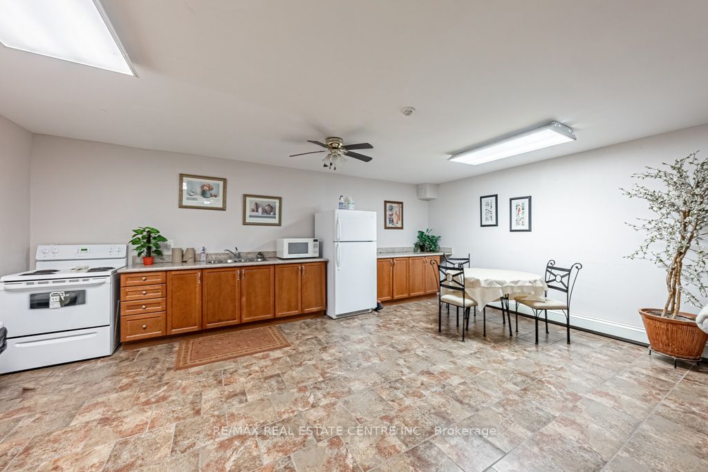 793 Colborne Street, #204