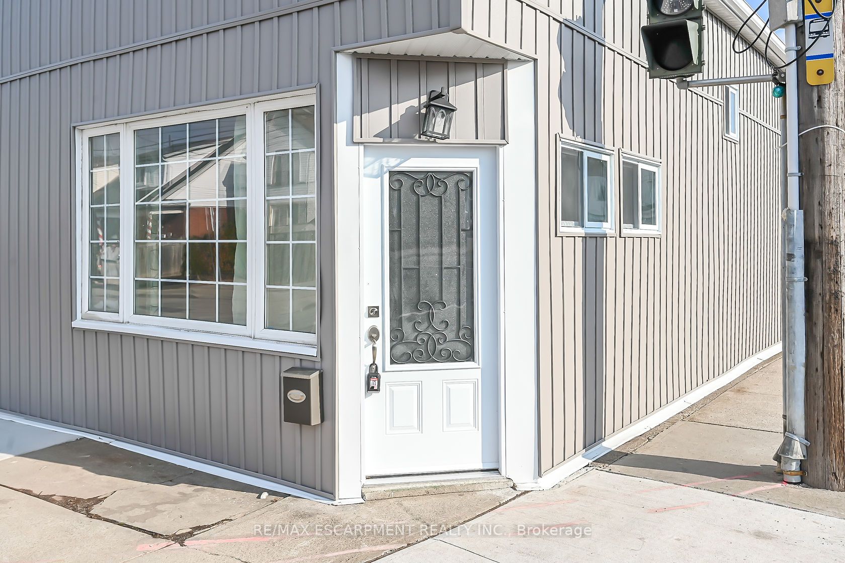 38 Frederick Ave