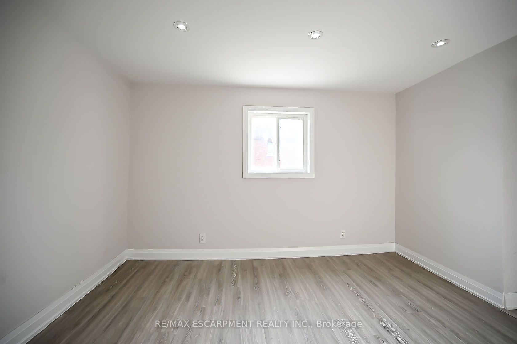38 Frederick Ave