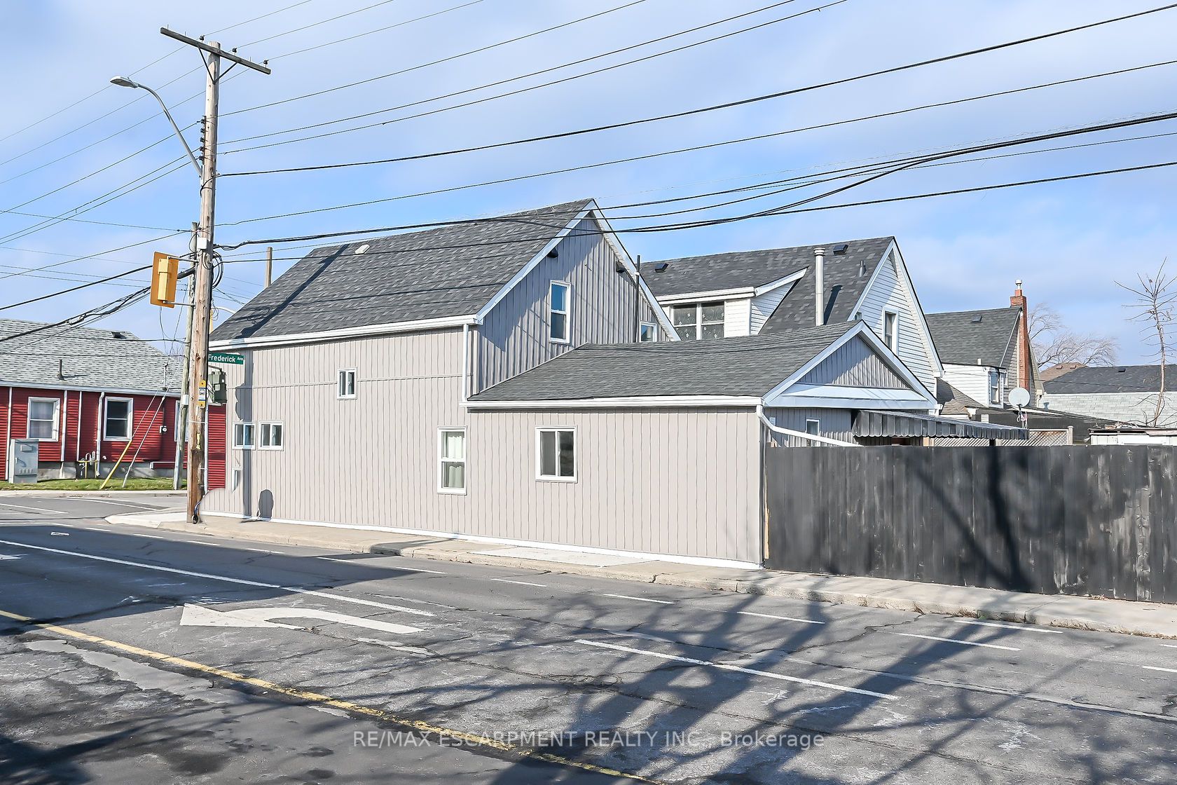 38 Frederick Ave