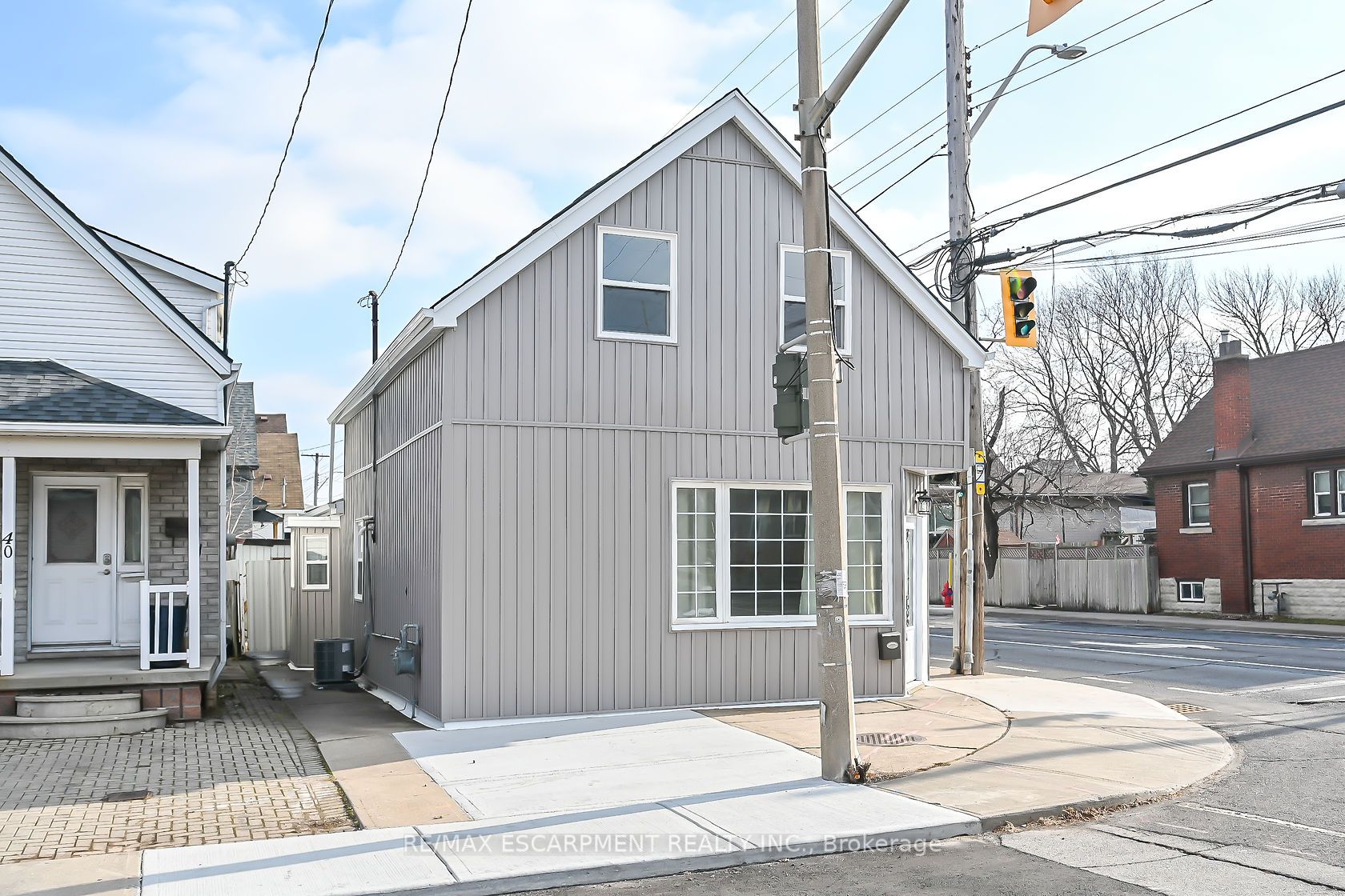38 Frederick Ave