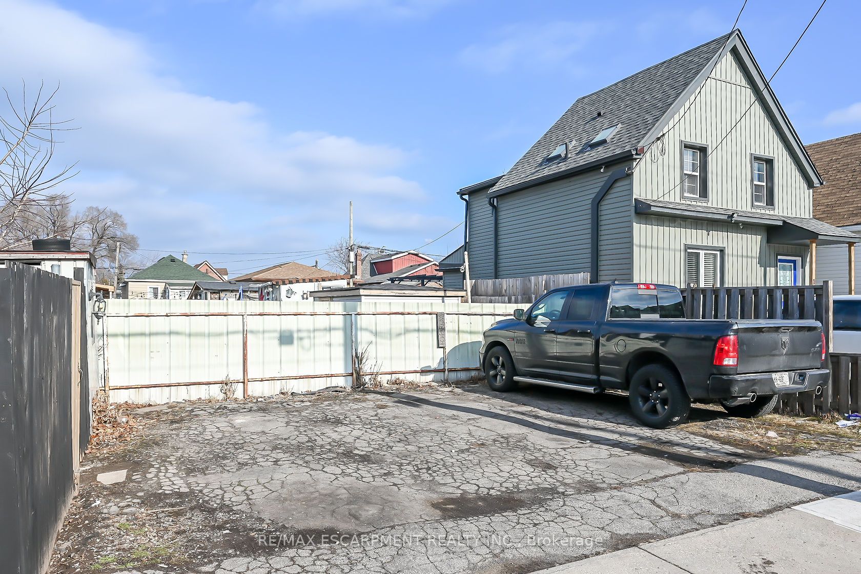 38 Frederick Ave