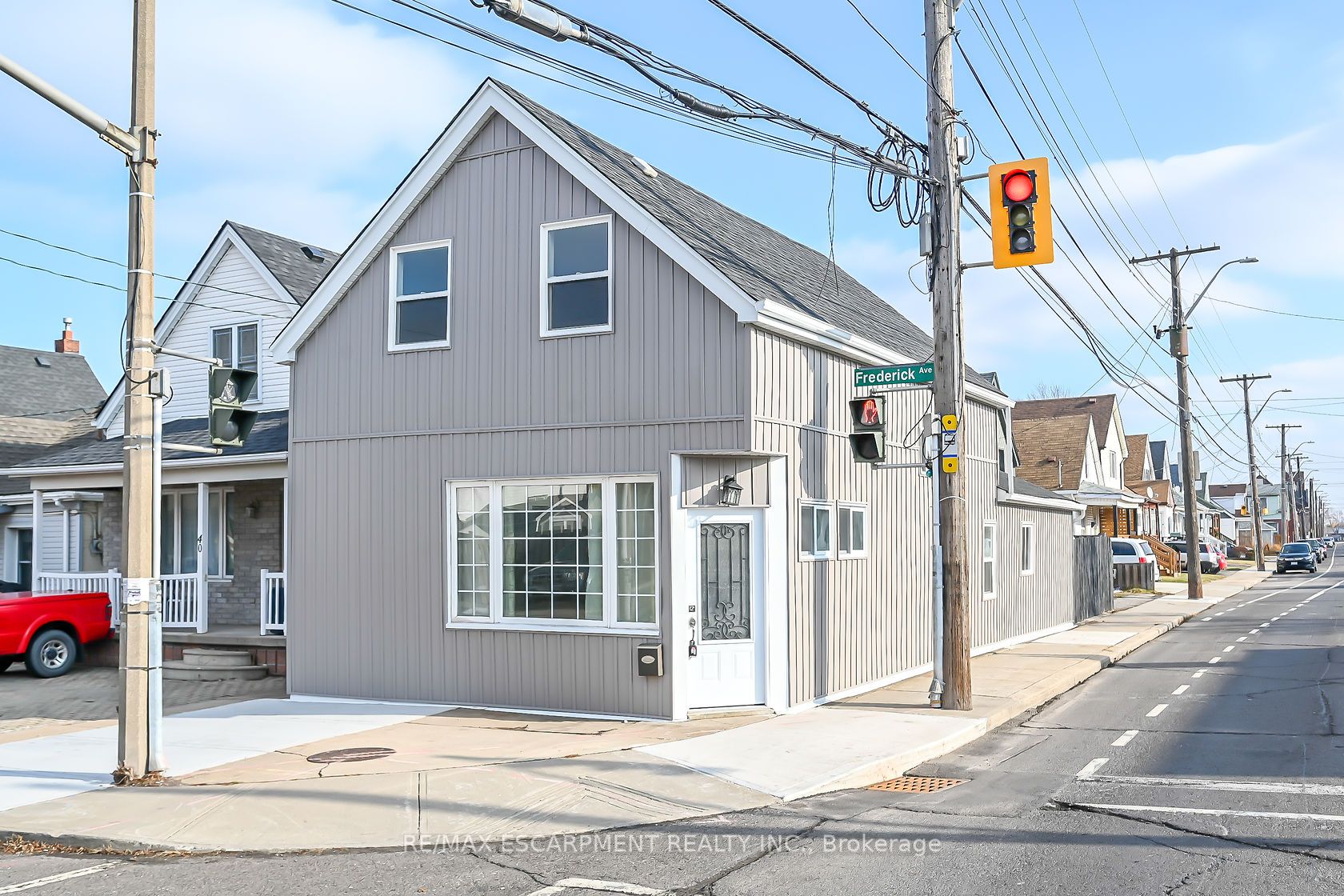 38 Frederick Ave
