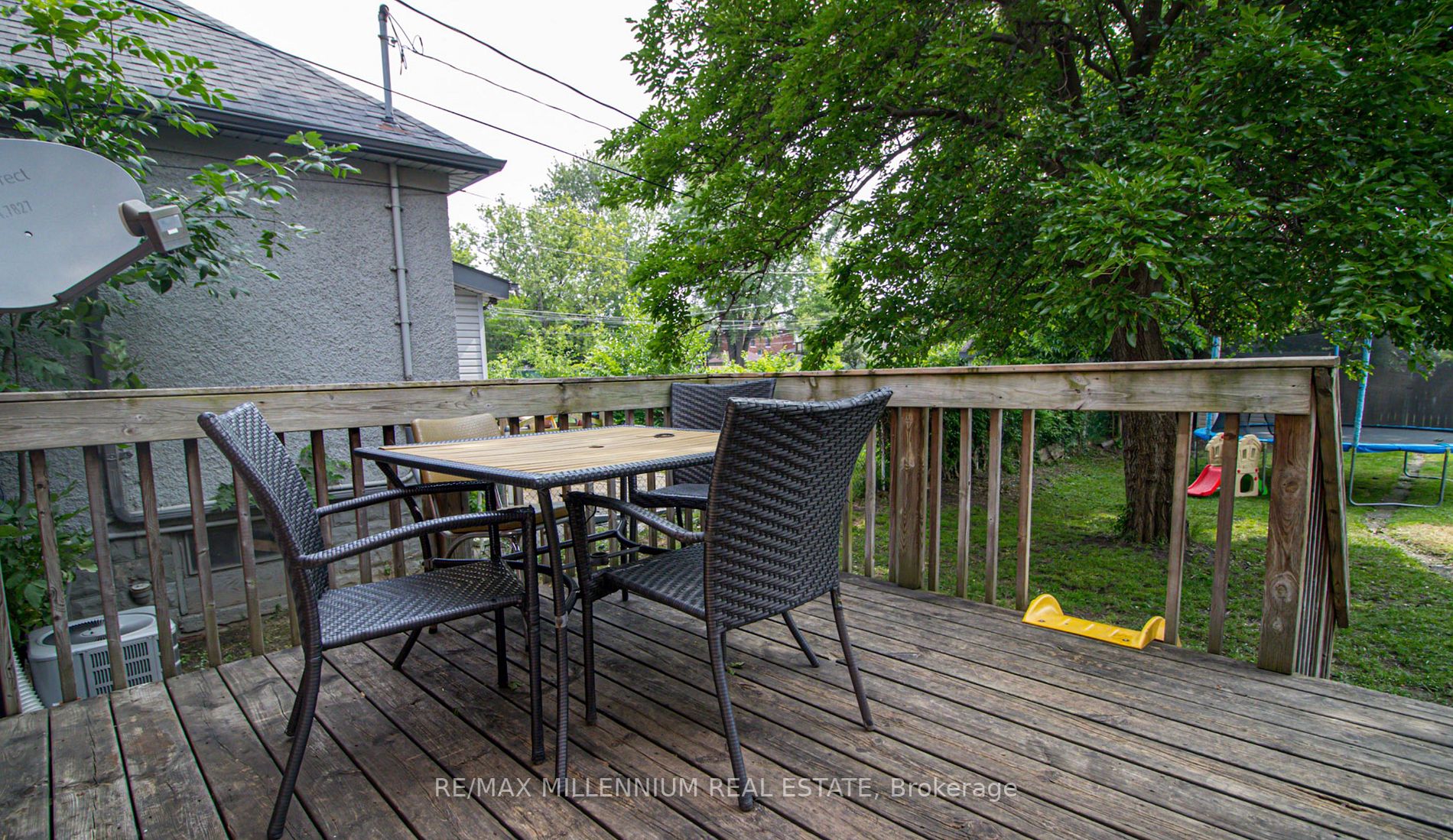 527-531 Mcewan Ave E