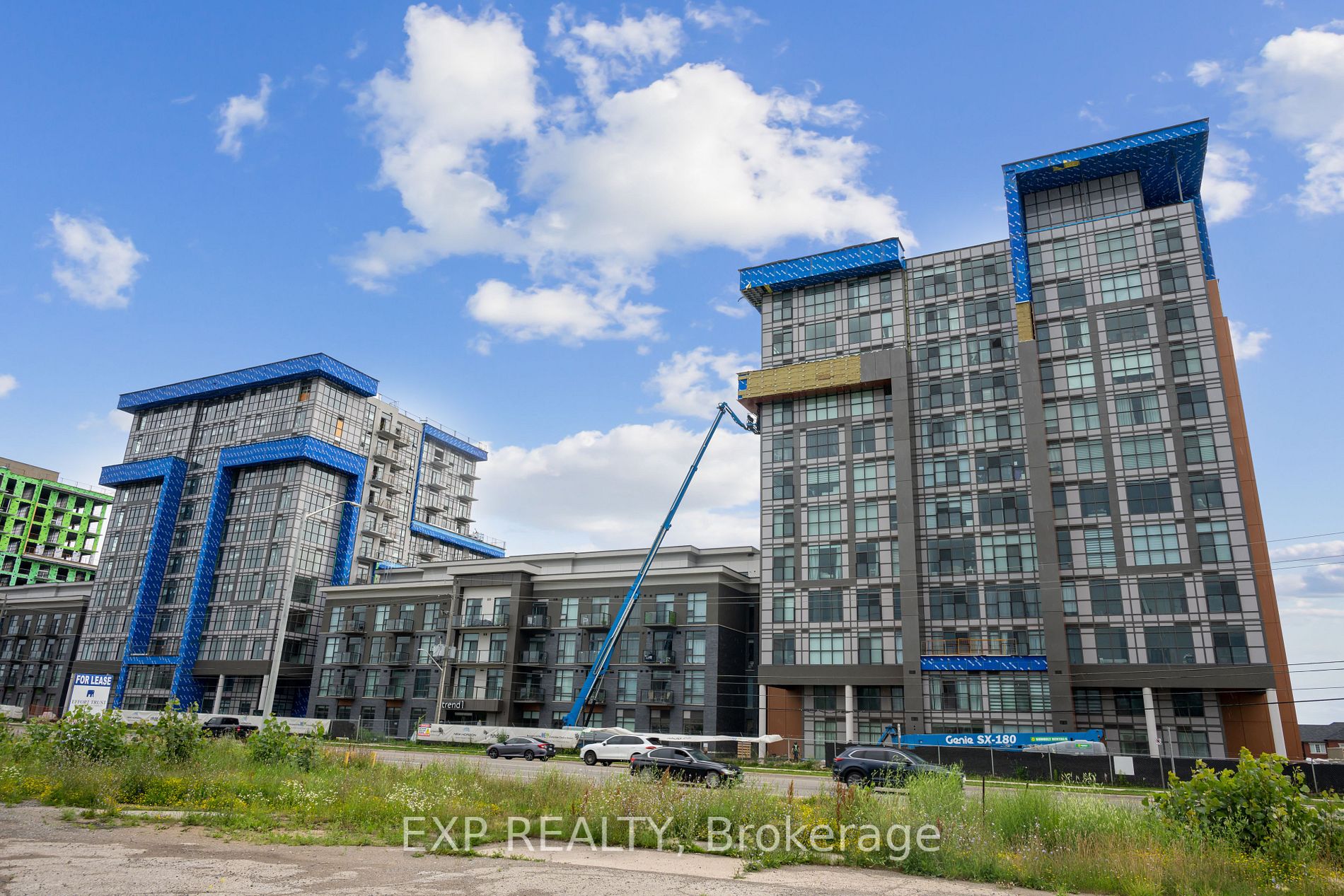 450 Dundas St E, #504