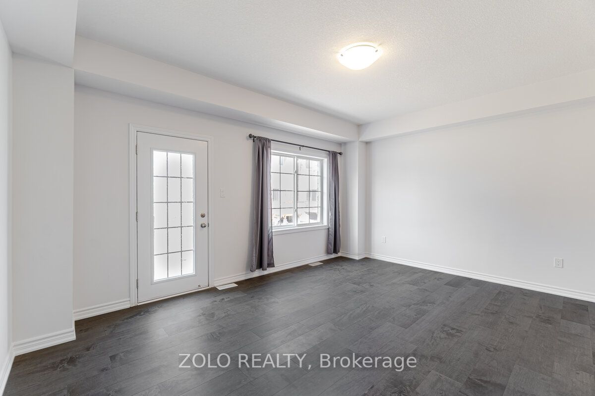 49 Elsegood Dr