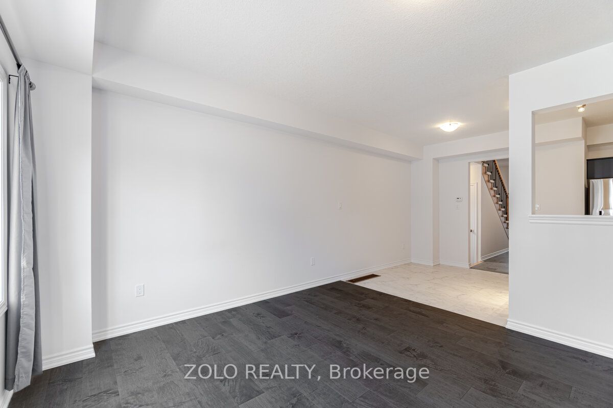 49 Elsegood Dr