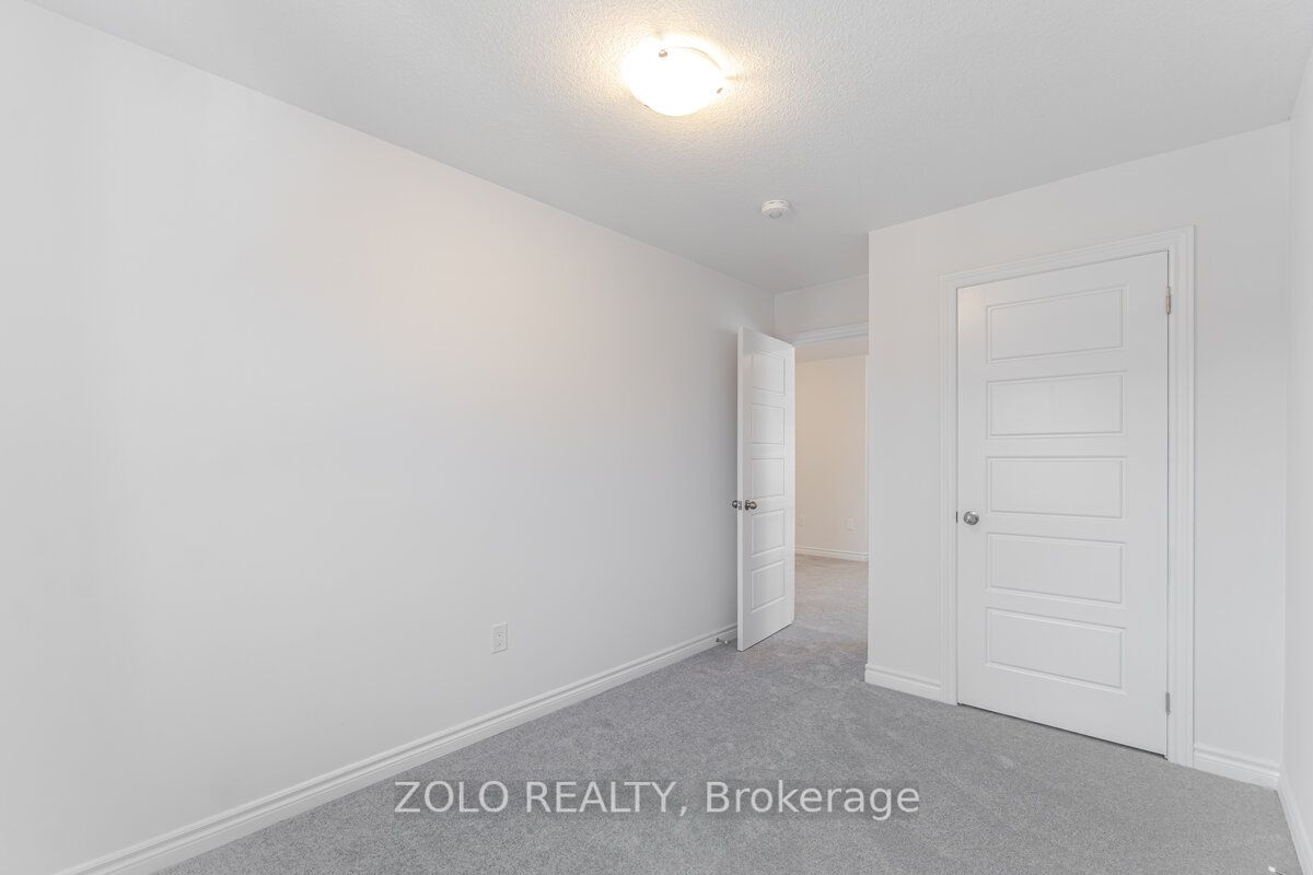 49 Elsegood Dr