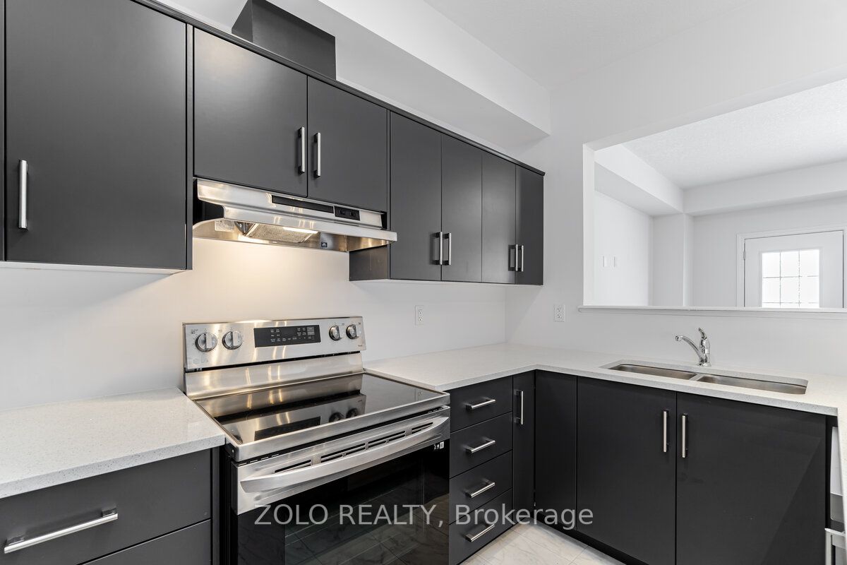 49 Elsegood Dr