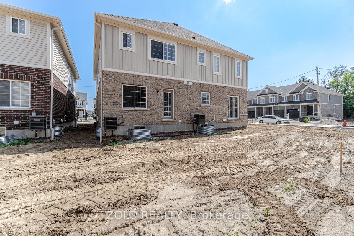 49 Elsegood Dr
