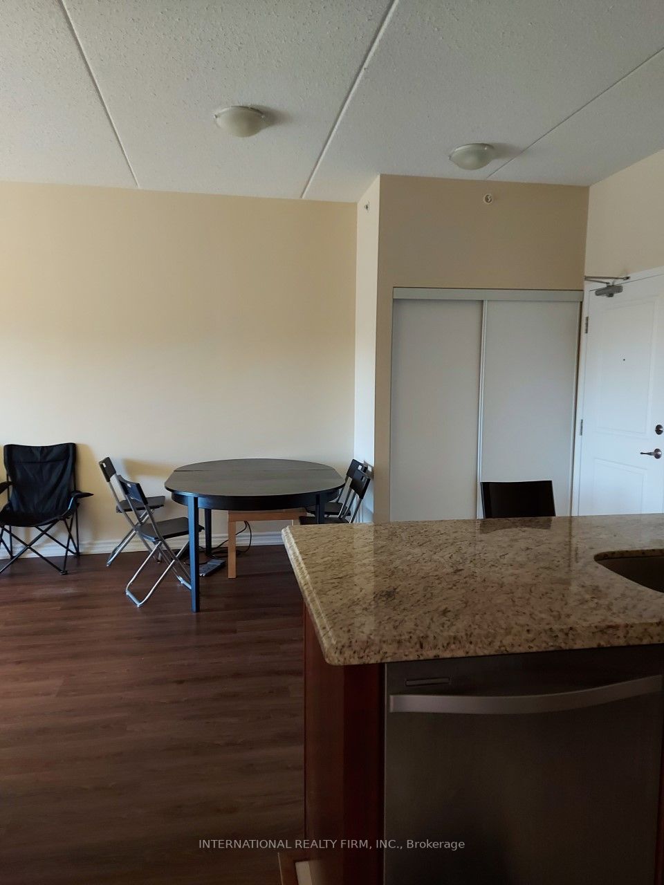 1077 Gordon St, #323