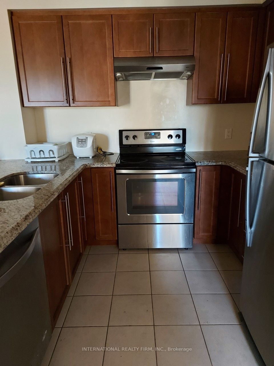 1077 Gordon St, #323