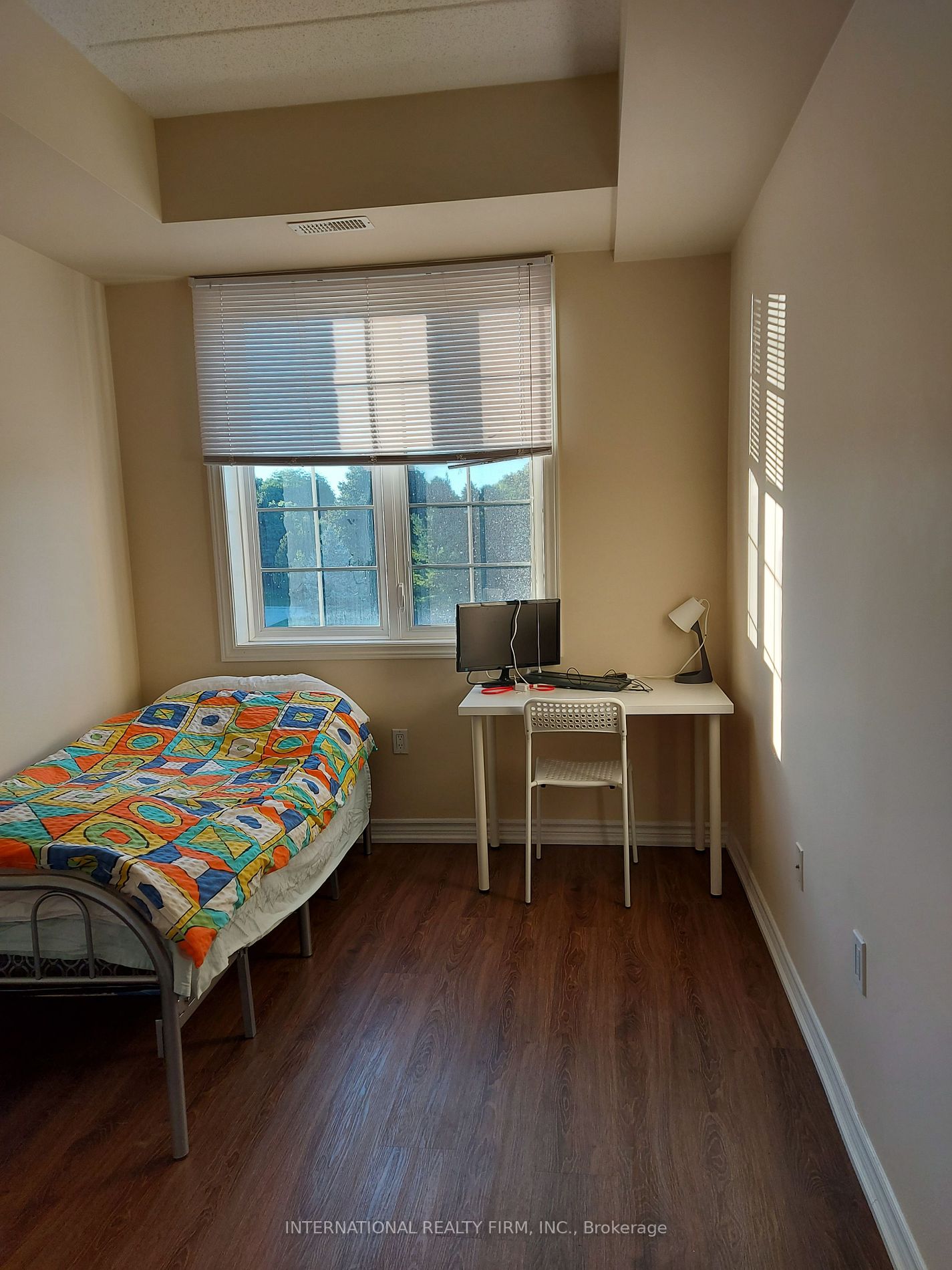 1077 Gordon St, #323