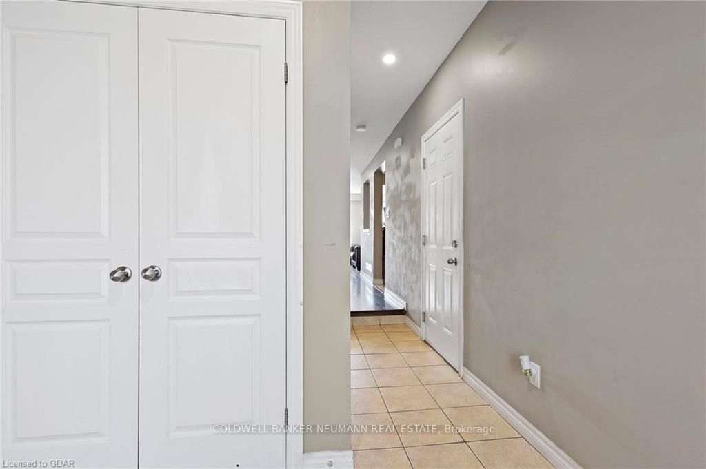 28 Jeffrey Dr