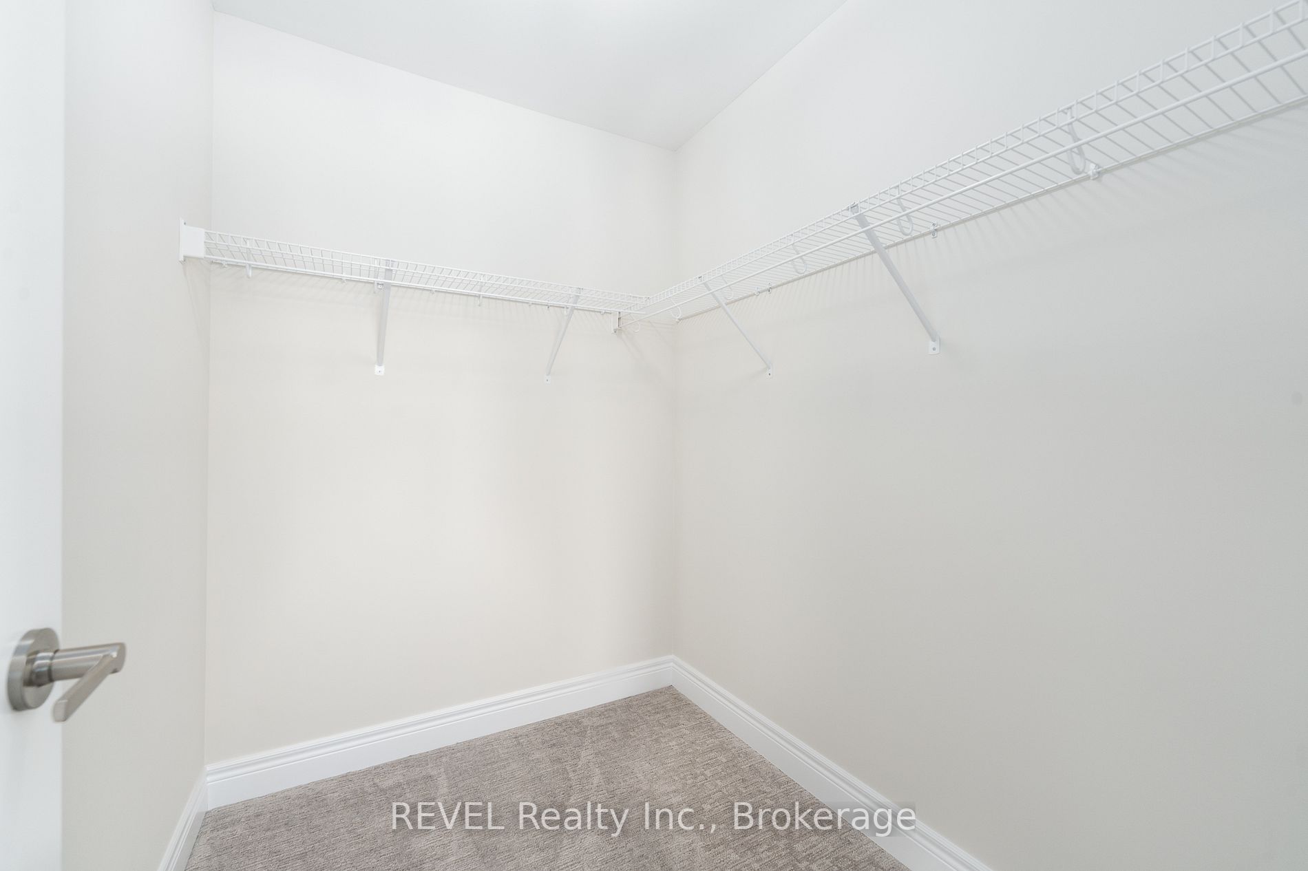 2 Koornneff Crt