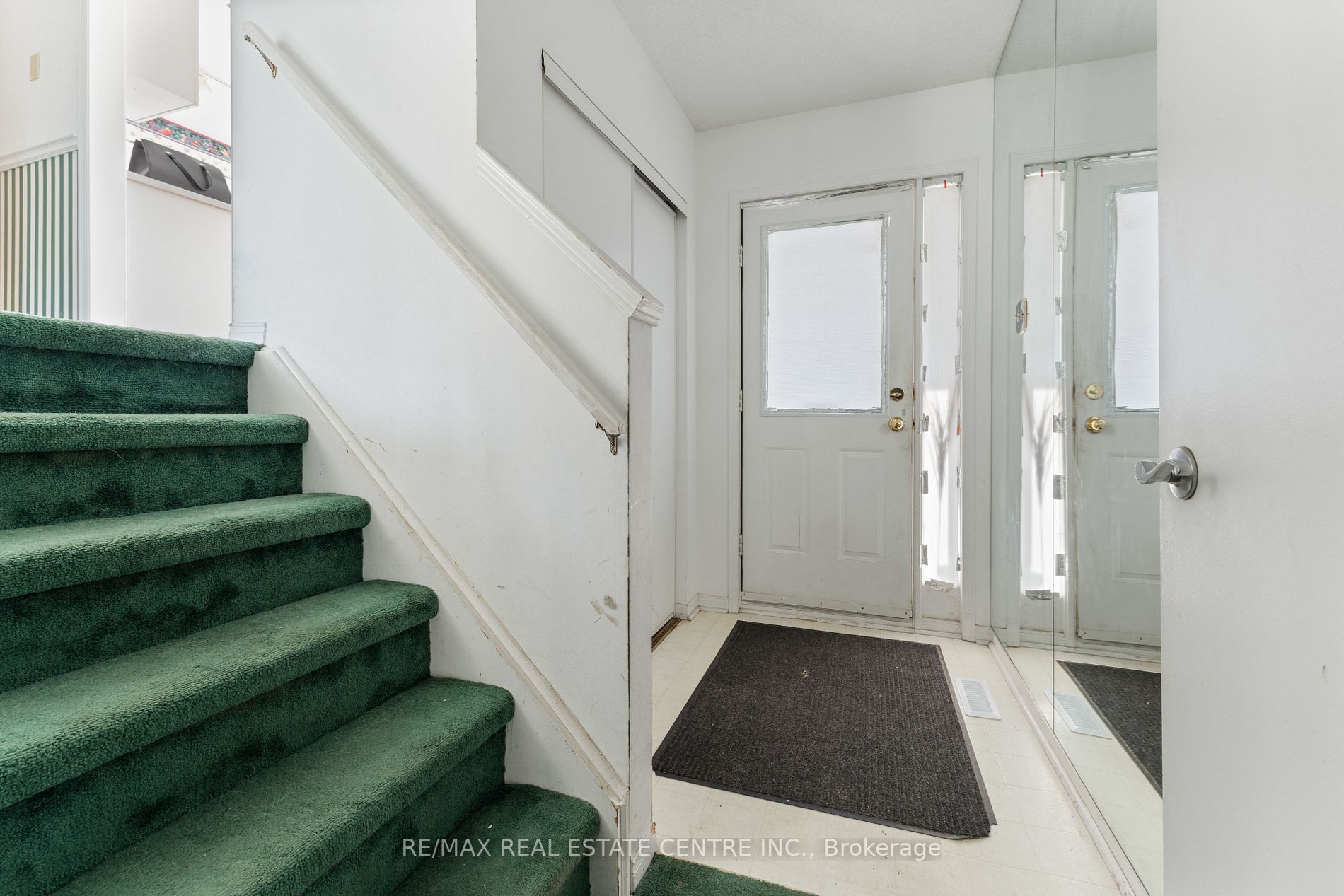 107 Middlemiss Cres